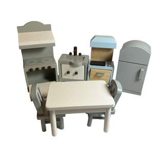 Pottery Barn Kids Doll House Accessories Kitchen And Bedroom